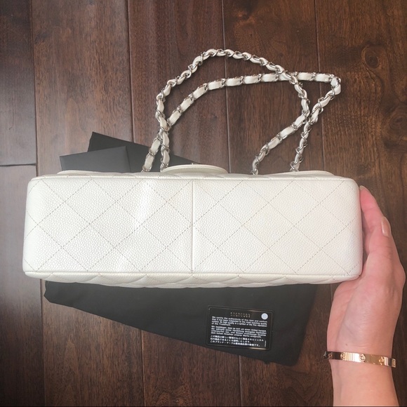🌟SOLD🌟Authentic Classic Caviar Chanel Flap Bag - Picture 4 of 6